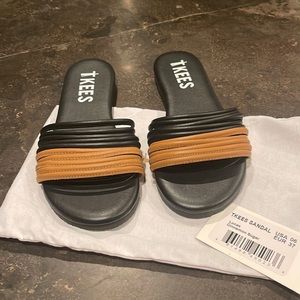 T Kees Lucas sandal cinnamon sugar